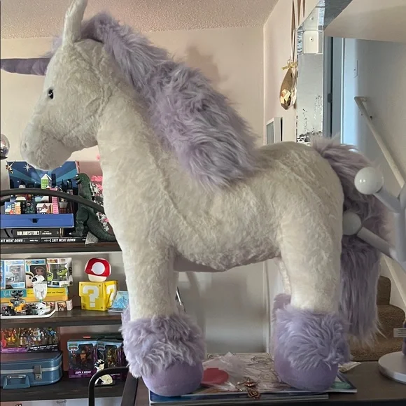 Gigantic purple unicorn! 🦄 - Picture 4 of 4